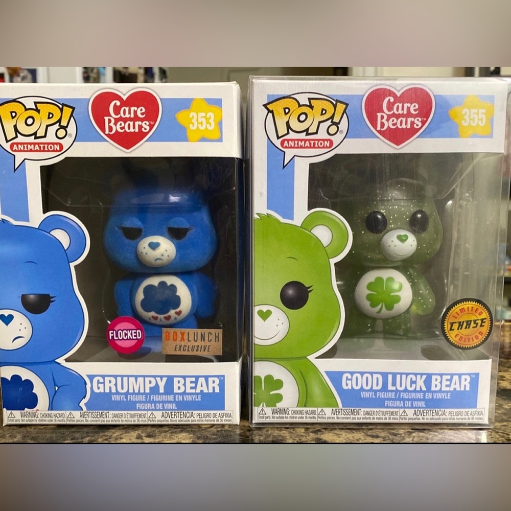 Good luck Bear Chase Funko- 355

Grumpy Bear flocked Funko- 353